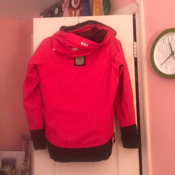 Pink women’s helly Hansen jacket - Picture 6 of 6